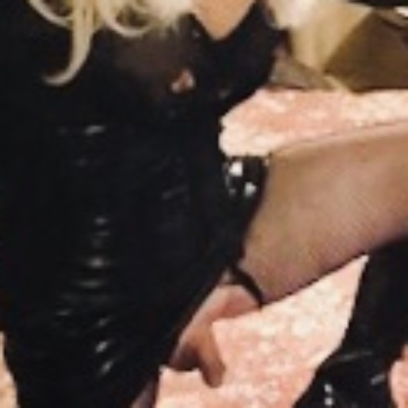 Profile picture of Rebecca