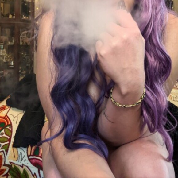 Profile picture of easybeezey