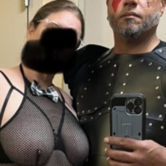 Profile picture of B