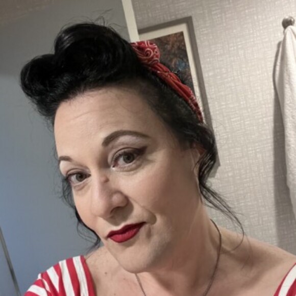 Profile picture of Elizabeth