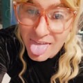 Profile picture of annika-vixen