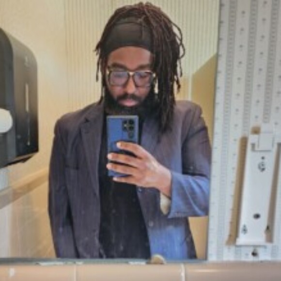 Profile picture of qshowtime