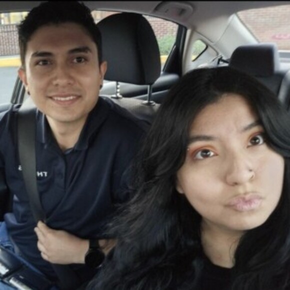 Profile picture of couple26