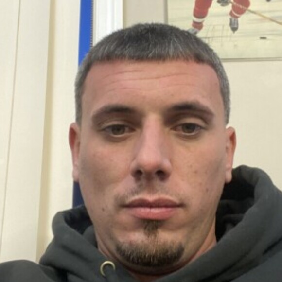Profile picture of Cuck215