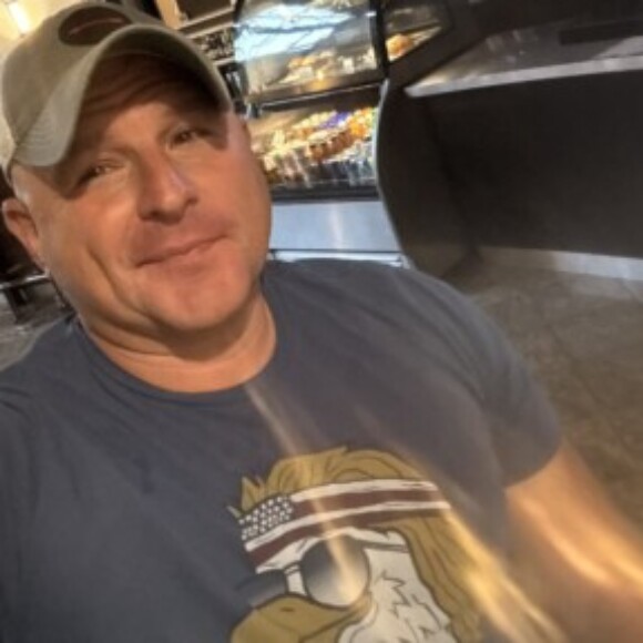 Profile picture of Justasingleguy4u