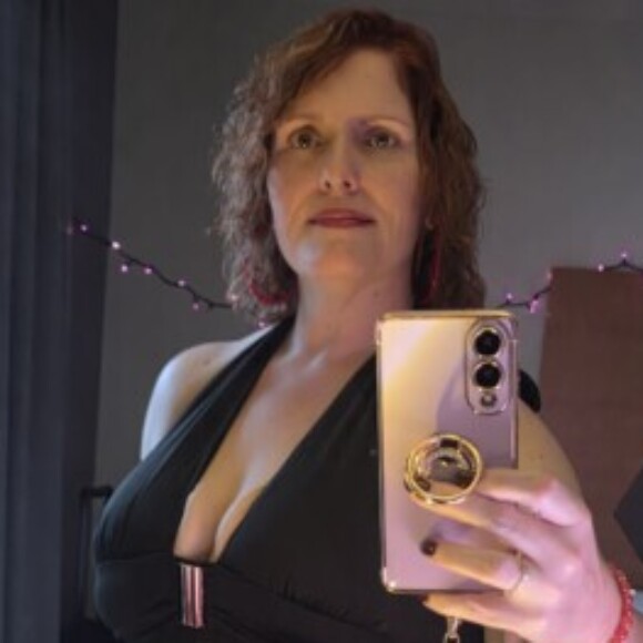 Profile picture of luvwulfs