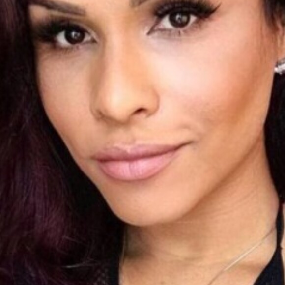 Profile picture of HornyMira55
