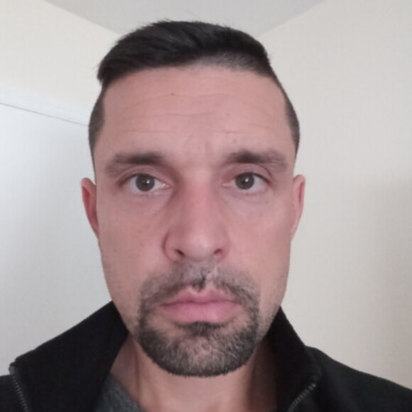Profile picture of realfrench