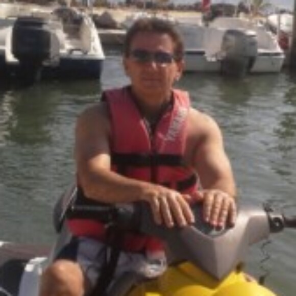 Profile picture of scott