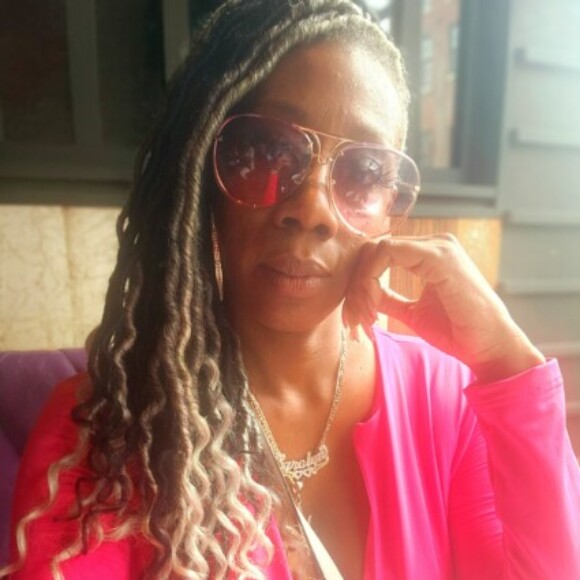 Profile picture of PhillyLuvlyLngLegz