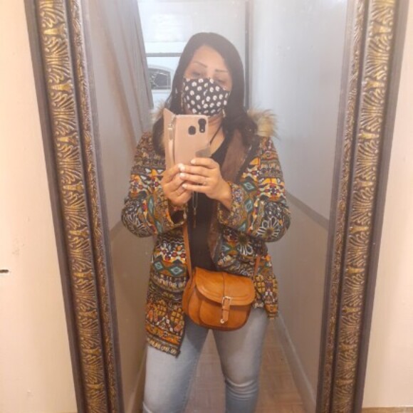 Profile picture of April