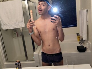 4A3E7A15-F093-44A3-95E6-57FABCBB591A