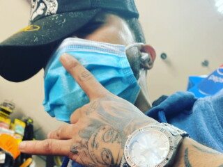 170EC9F9-F0BD-4452-8FA7-33297F7FC008