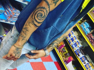 405B56FA-BD9D-4F77-B5EA-42CA45033814