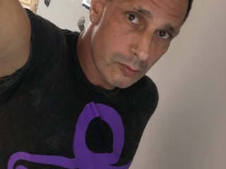 239904E3-E4F3-4A70-B140-66DACC1F830F