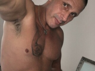 A79BF56A-43CC-4D2C-BDD7-FE1B69F328F4