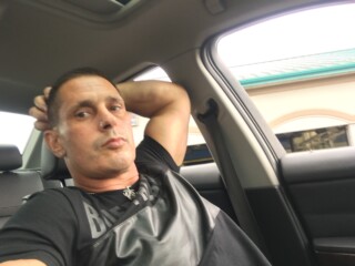 AFA27D00-0D8D-404C-82DD-806B77C3BC2B